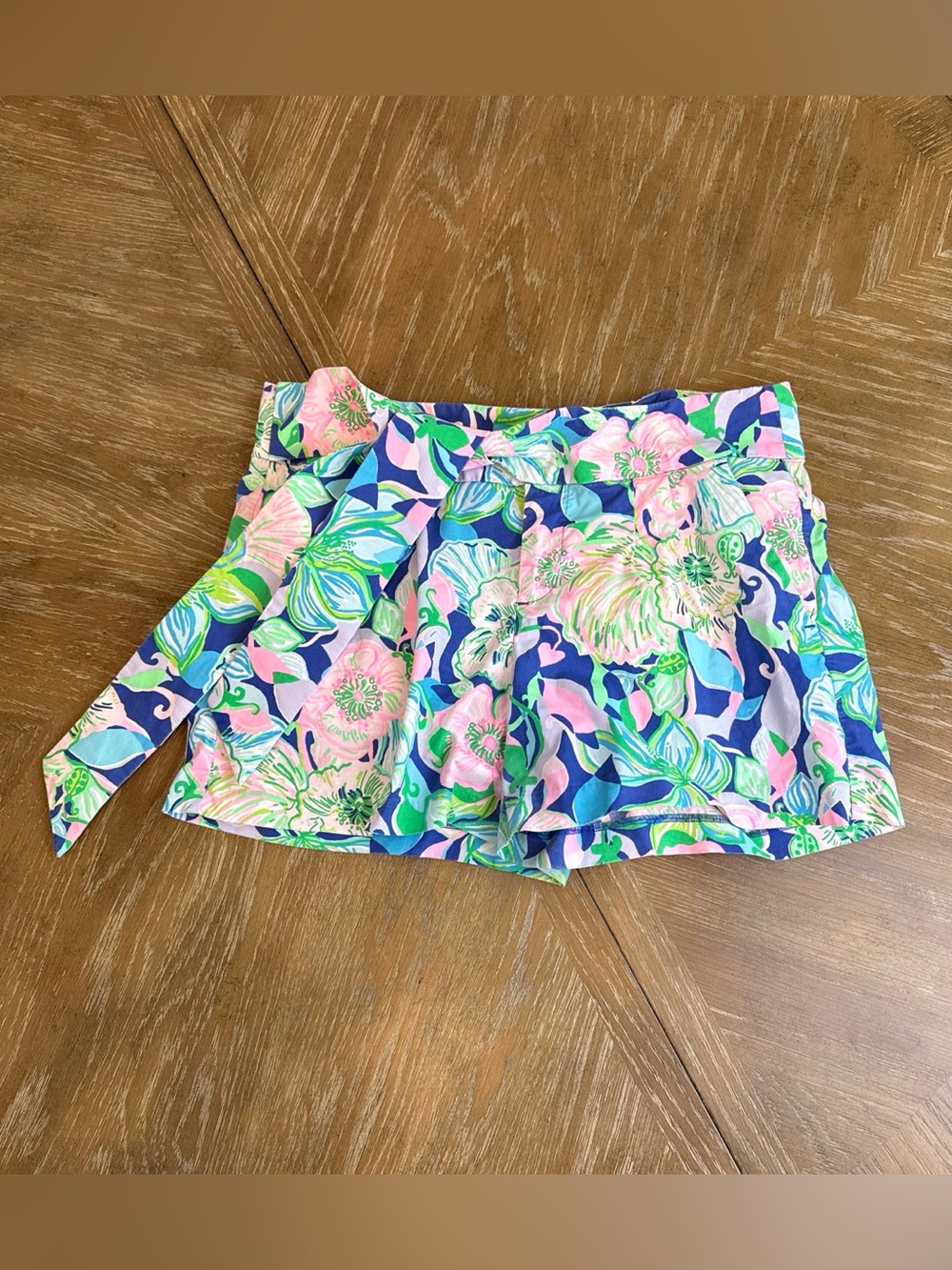 Lilly Pulitzer Floral ladybug  Shorts  with Side Tie